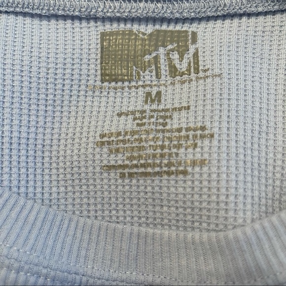 MTV Graphic Cropped Waffle Knit Thermal Top Size M - Picture 4 of 4